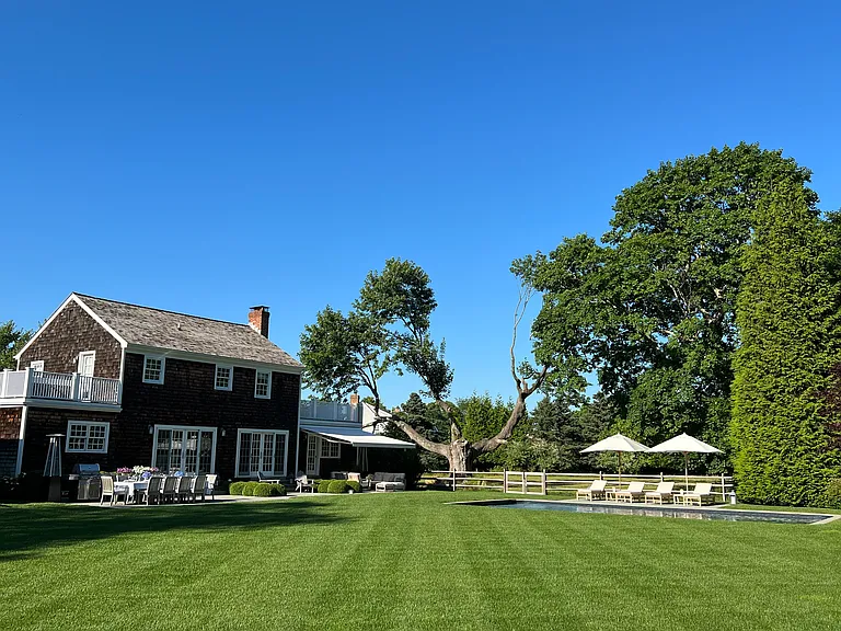 15 Ludlow Grn — Photo 33