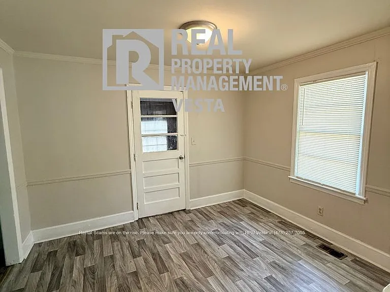 1253 W Grenada Ter — Photo 9
