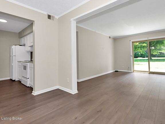 5th image of 3505 Lodge Ln APT 110