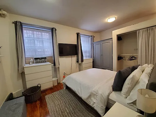 Rented by Array Property Group LLC  | media 10