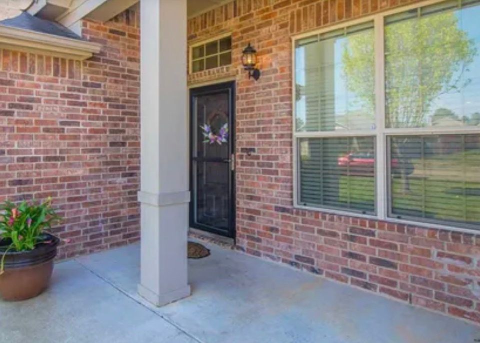 1st image of 2022 Eden Dr