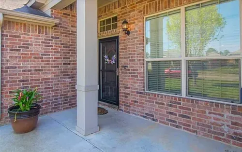 2022 Eden Dr Photo 1