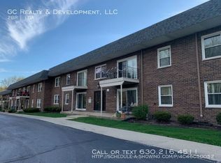 12 Simpson St APT A, Geneva, IL 60134