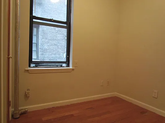 Rented by Landmark Real Estate | media 13