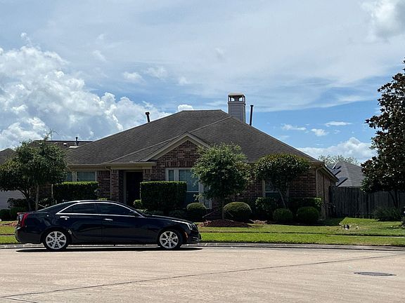 2nd image of 102 Arbor Springs Ln