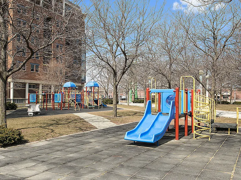 343 W Old Town Ct #710 — Photo 12