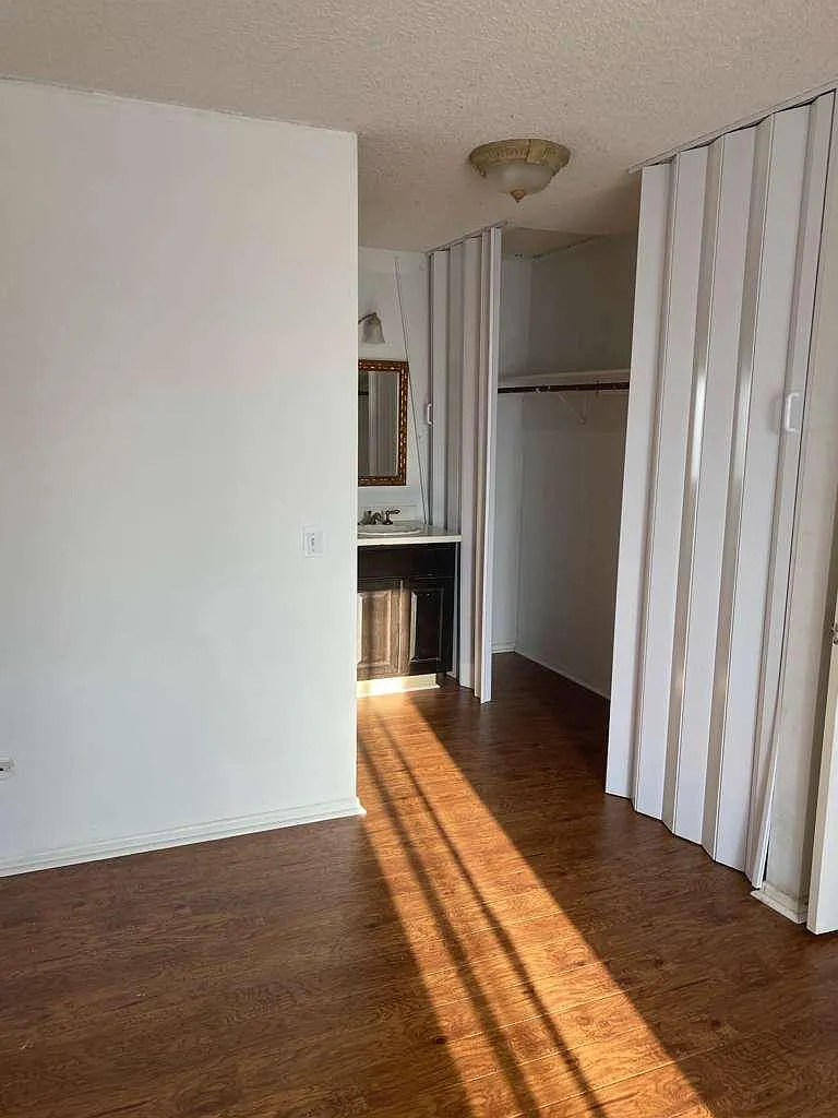 1 bed, 572 sqft, $1,995 — Photo 1
