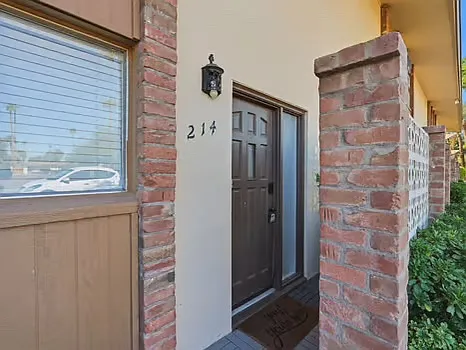 2 bed, 1.5 bath, 1000 sqft, $2,400 — Photo 4