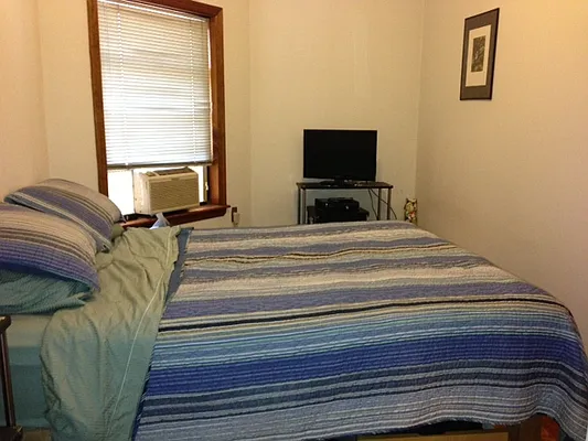 Rented by America Mecca Realty LLC | media 9