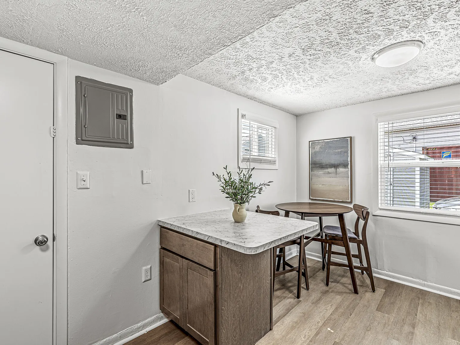 The Row Apartments — Photo 3