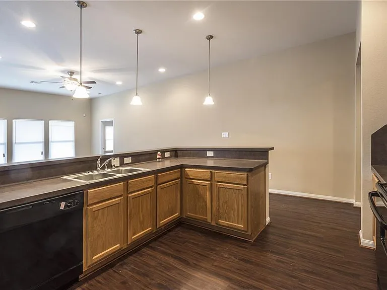 18702 Shay Ln — Photo 8
