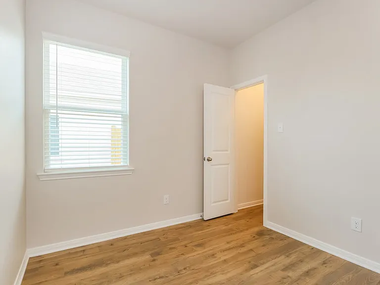 15642 Plum Brook Dr — Photo 17