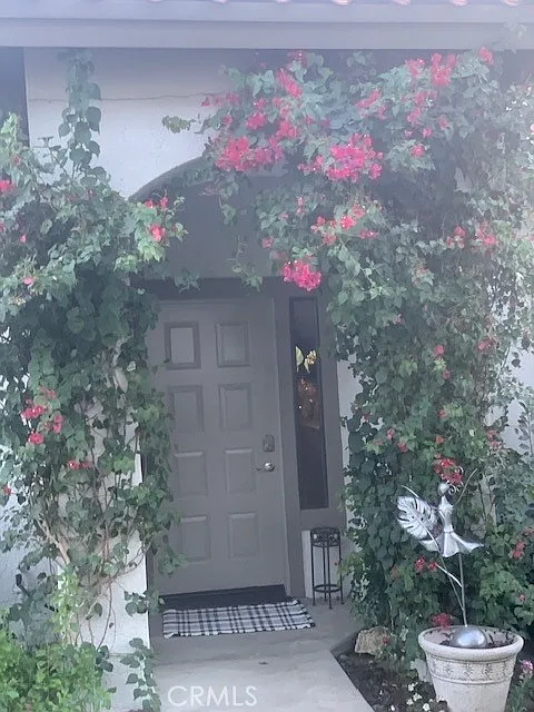 3 bed, 1500 sqft, $5,800 — Photo 1