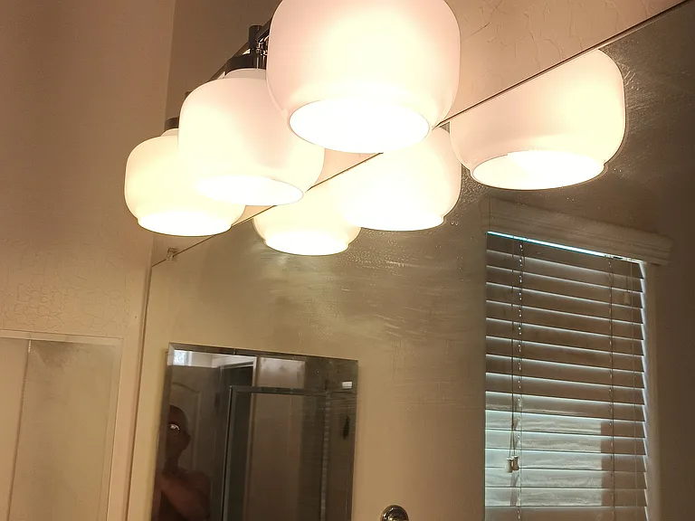 N 77th Gln — Photo 47