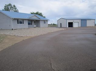 838 B St, Penrose, CO