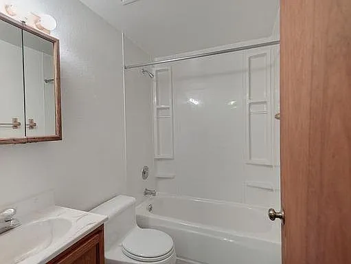 640 Date Ave — Photo 7
