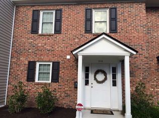 319 Lakeside Dr, Mount Pleasant, SC 29464