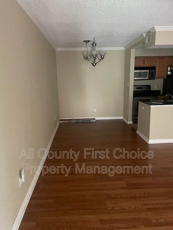 1 bed, 1.0 bath, 637 sqft, $1,395 — Photo 3