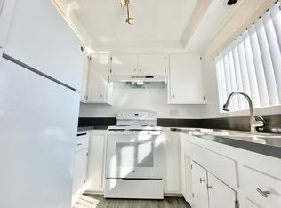 118 W Buckthorn St #5, Inglewood, CA 90301