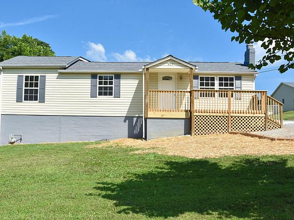 3rd image of 507 Black Oak Dr