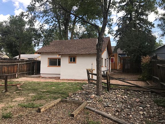 Side yard view of the home