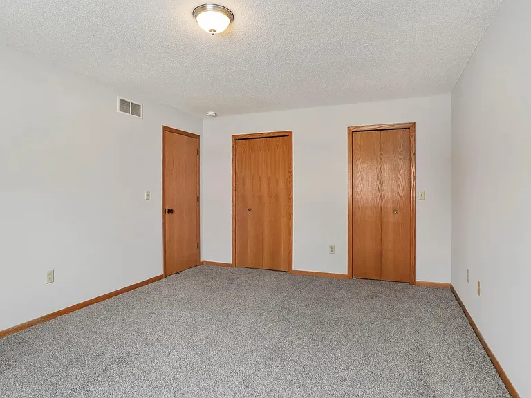 9936 Fillmore St NE — Photo 7