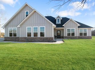 42773 Garretts Lake Rd, Shawnee, OK 74804