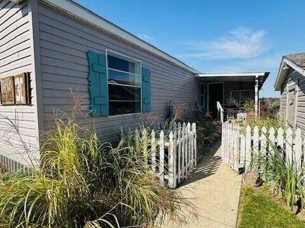 12205 Hart St NE #30, Greenville, MI 48838