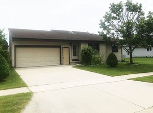 2421 Paul Rd, Manitowoc, WI 54220