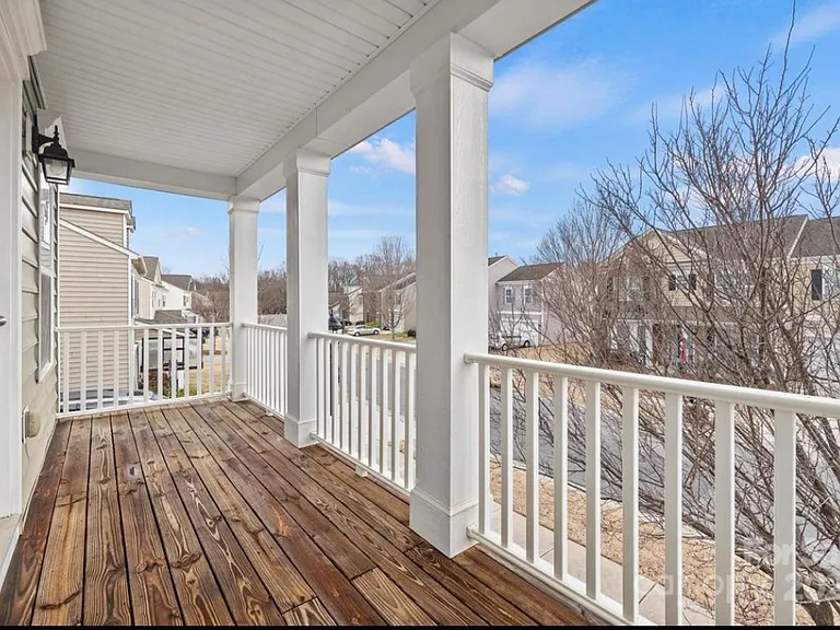 8312 Compton Acres Ln — Photo 3