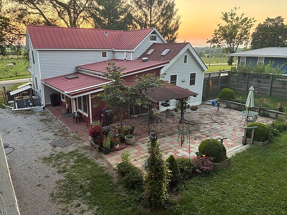 3rd image of 2613 Pine Grove Rd