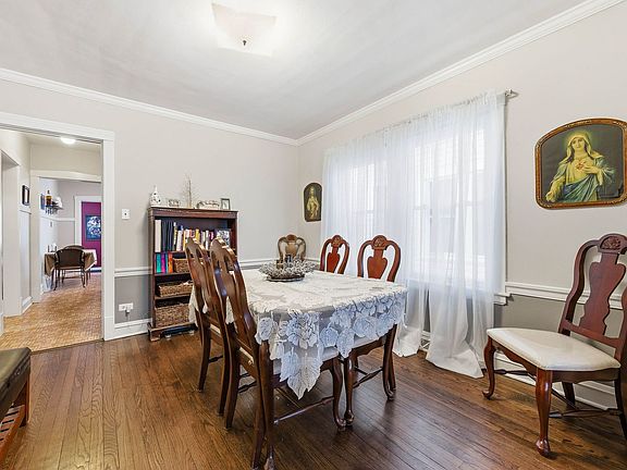 5th image of 3825 N Newcastle Ave