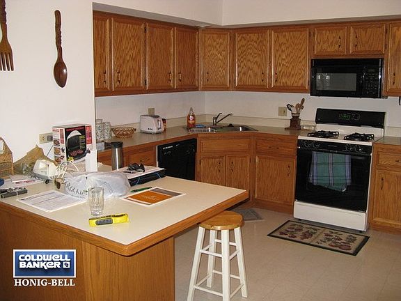 4th image of 1341 Mesa Dr
