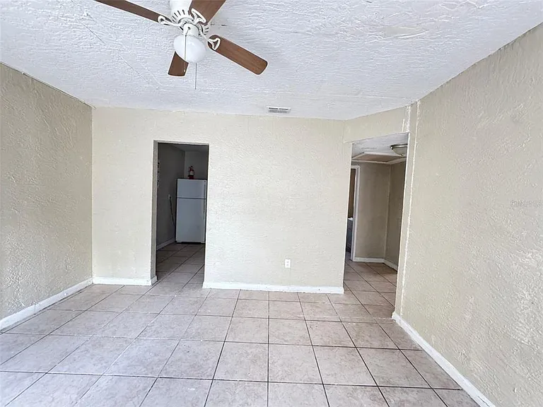 1209 Carlsbad Pl — Photo 16