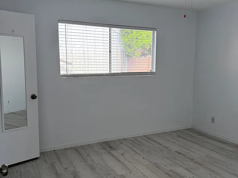 3723 Howard Ave — Photo 17