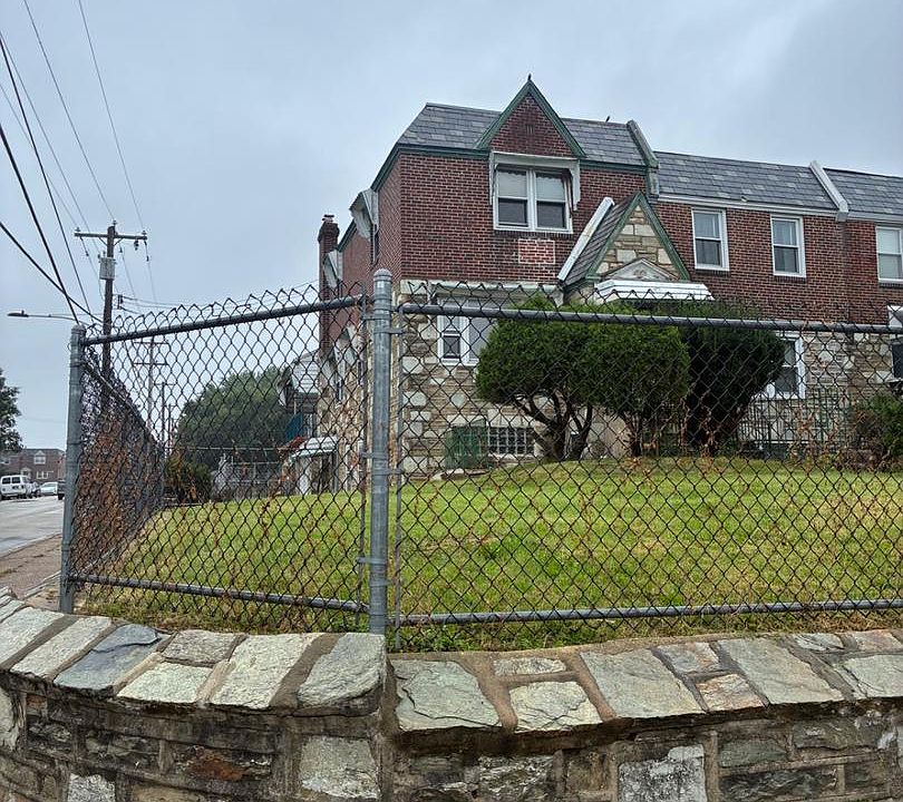1st image of 3054 Hellerman St