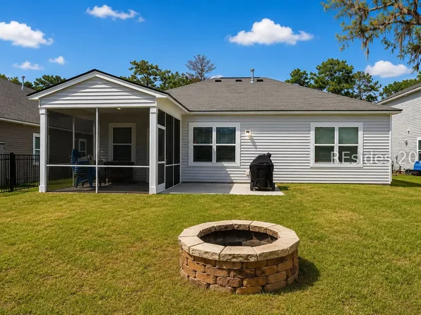 25 Pacolet Ln, Beaufort, SC 29906