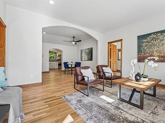 4th image of 117 Magnolia Street