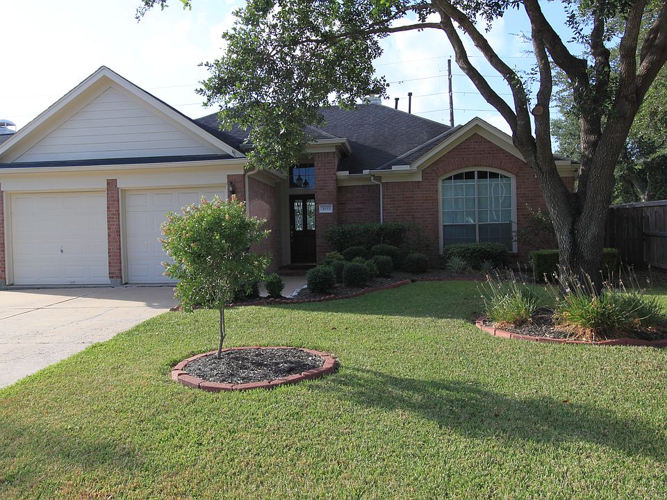 1st image of 3935 Summerfield Dr