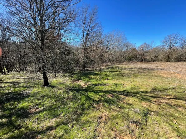 107 Cemetery Rd, Covington, TX 76636