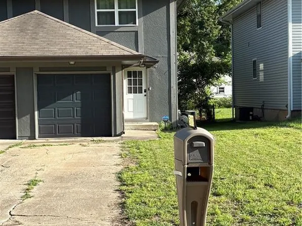 511 Vilas St, Leavenworth, KS 66048