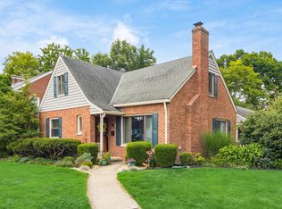 94 W Cooke Rd, Columbus, OH 43214