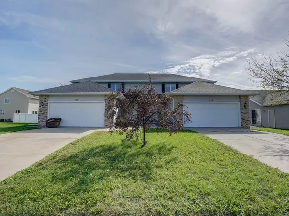 608-612 S Burr Oak Ave, Oregon, WI 53575