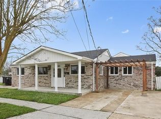2416 Volpe Dr, Chalmette, LA 70043