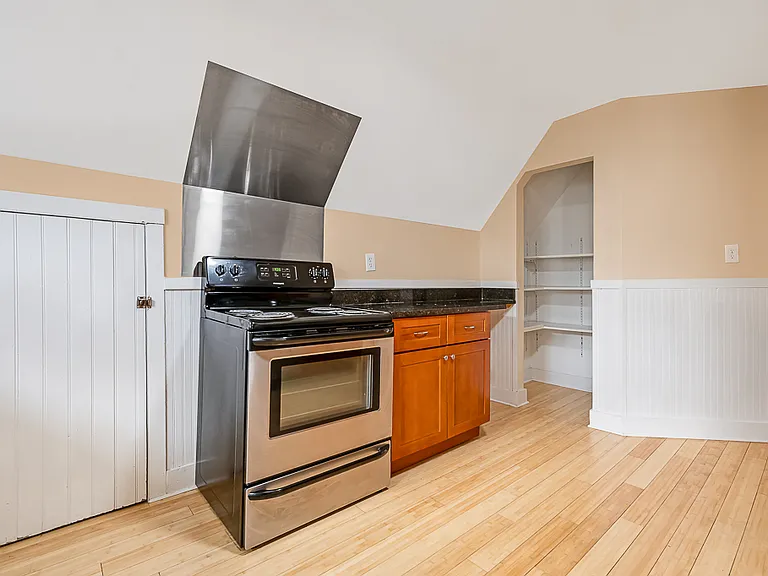 54 Sever St #3 — Photo 2