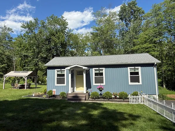 10 Nordic Ln, Hackettstown, NJ 07840