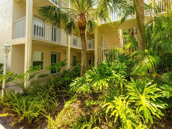 7294 Cloister Dr APT 33, Sarasota, FL 34231