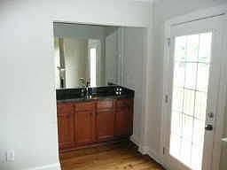 5th image of 2206 Ewell Park Dr