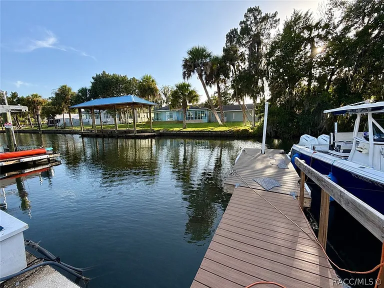 65 Beach Ln #A — Photo 40