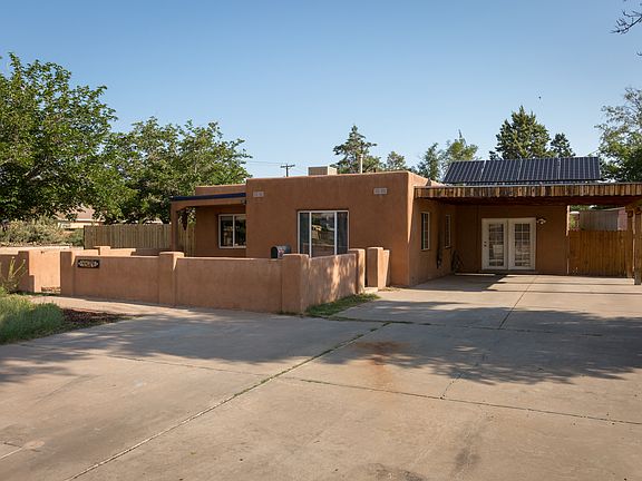 2nd image of 1127 La Luz Dr NW